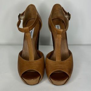 Steve Madden Dyvine T Strap Heels